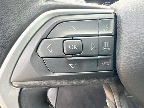 Used 2021 Jeep Grand Cherokee L Limited AWD/4WD image 28