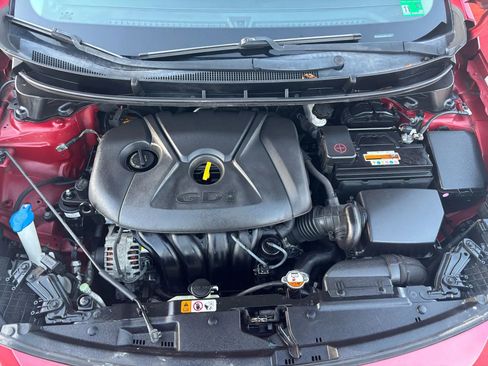 Used 2016 Hyundai Elantra GT image 33