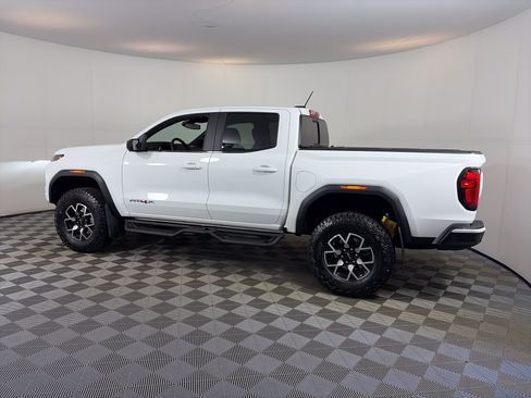 Certified 2025 GMC Canyon AT4 w/ AT4X Package AWD/4WD image 8