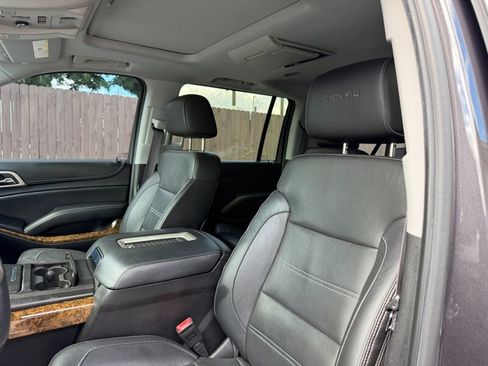 Used 2016 GMC Yukon XL Denali w/ Open Road Package AWD/4WD image 20