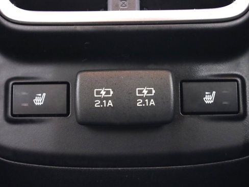 Used 2022 Subaru Outback Limited image 34