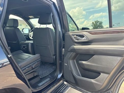 Used 2023 Chevrolet Tahoe LT w/ Luxury Package AWD/4WD image 36