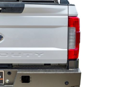 Used 2019 Ford F250 Lariat w/ Lariat Ultimate Package AWD/4WD image 53