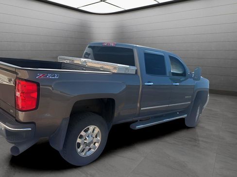 Used 2015 Chevrolet Silverado 2500 LTZ w/ Duramax Plus Package image 15