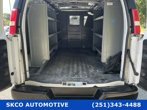 Used 2020 Chevrolet Express 2500 w/ Communications Package image 21