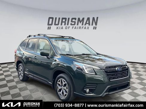 Used 2023 Subaru Forester Premium image 25