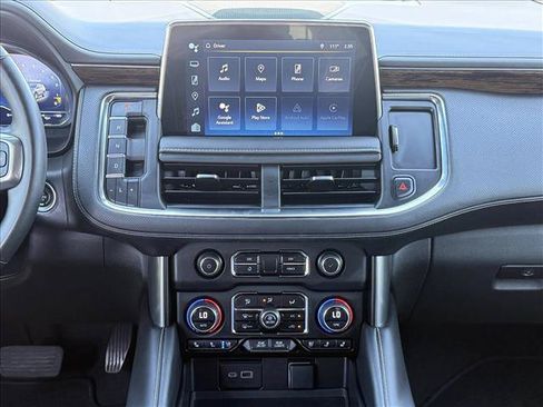 Used 2023 Chevrolet Tahoe Premier RWD image 17