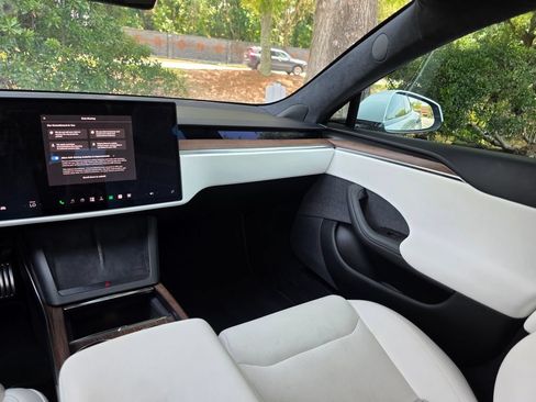 Used 2021 Tesla Model S Long Range AWD/4WD image 24
