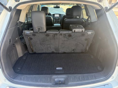 Used 2016 Nissan Pathfinder Platinum image 28