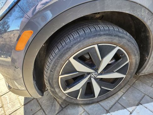 Used 2023 Volkswagen ID.4 Pro S image 5