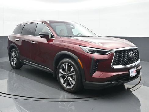 Used 2024 INFINITI QX60 Luxe w/ Vision Package image 9