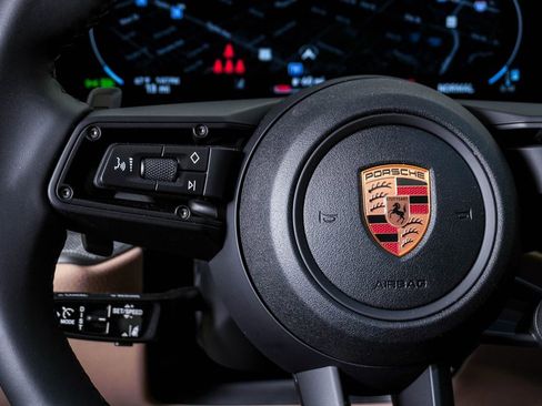 New 2026 Porsche Cayenne image 20