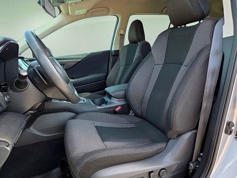 Used 2025 Subaru Outback Premium AWD/4WD image 17