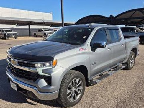 Used 2023 Chevrolet Silverado 1500 LT w/ Z71 Off-Road Package image 1