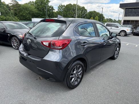 Used 2020 Toyota Yaris LE FWD image 4
