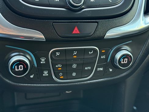 Used 2020 Chevrolet Equinox LT w/ Driver Convenience Package FWD image 31