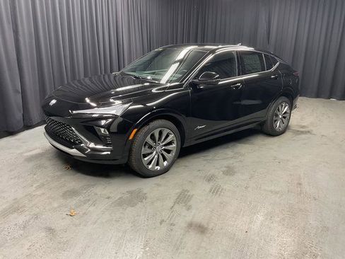 New 2026 Buick Envista Avenir image 2