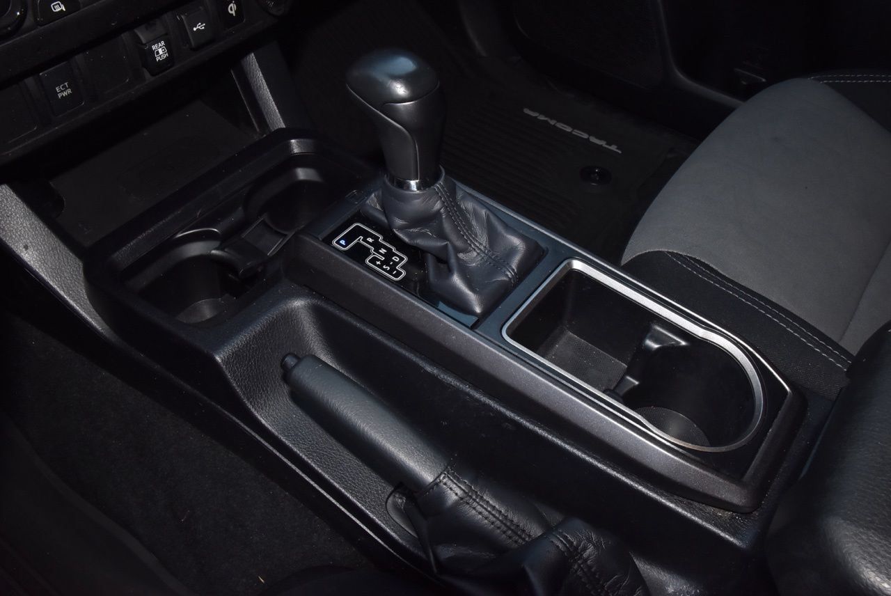 Used 2020 Toyota Tacoma TRD Off-Road AWD/4WD image 29