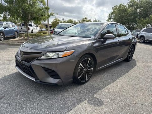 Used 2020 Toyota Camry XSE image 8