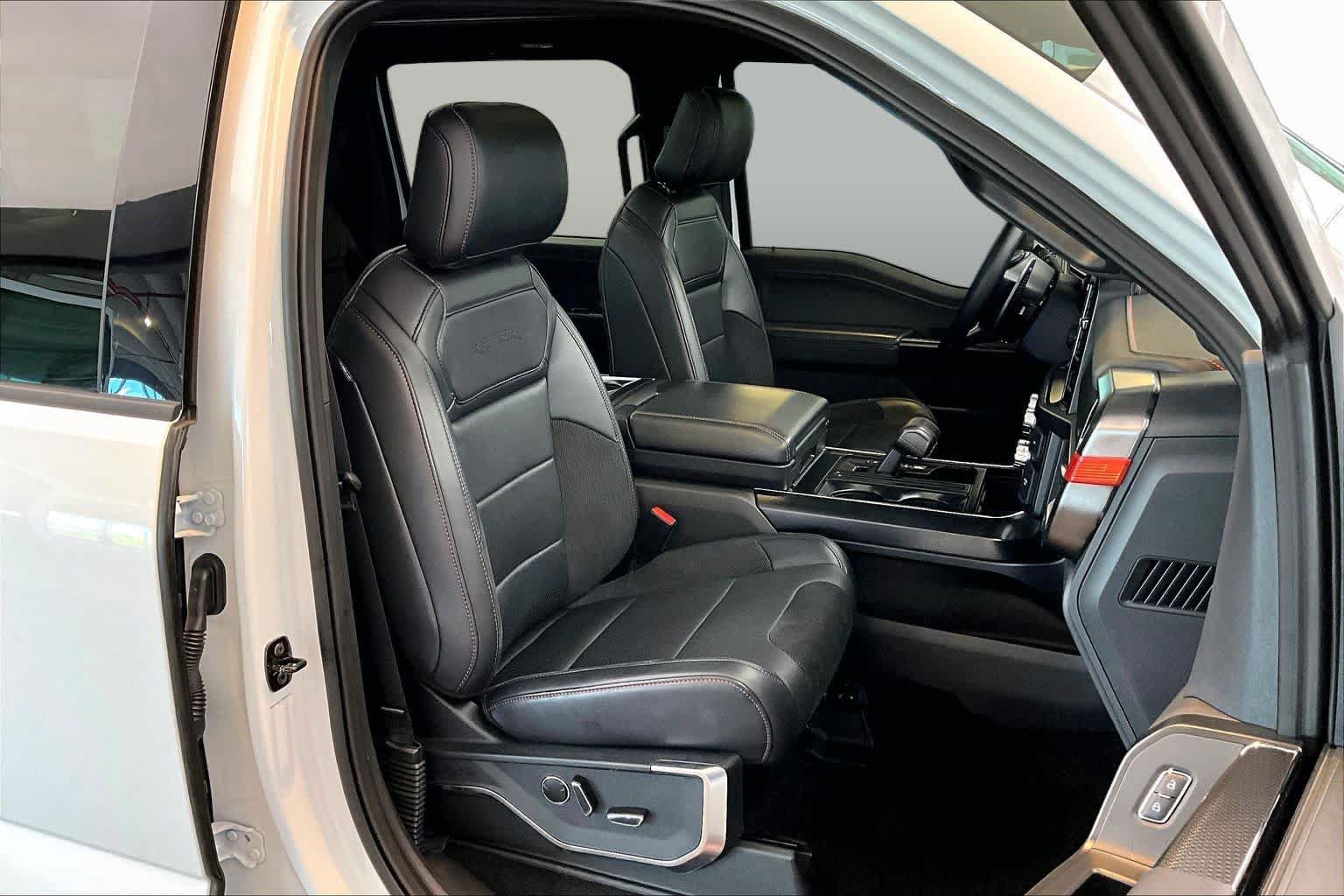 Used 2025 Ford F150 Raptor AWD/4WD image 17