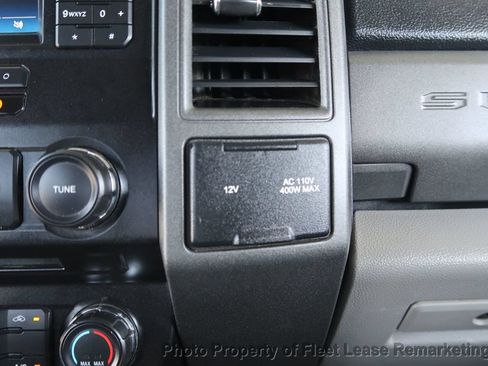 Used 2018 Ford F550 2WD Crew Cab Super Duty image 33
