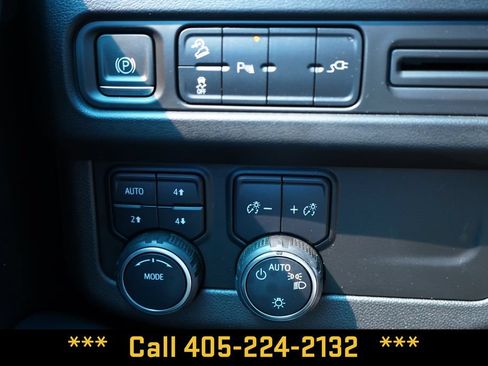 Used 2021 Chevrolet Tahoe Z71 AWD/4WD image 32