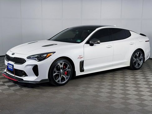Used 2019 Kia Stinger GT1 image 10