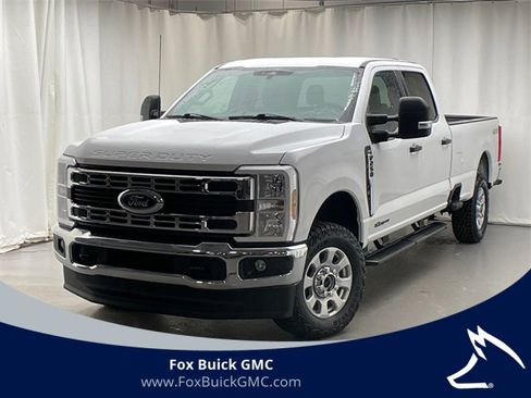 Used 2024 Ford F250 XLT image 1