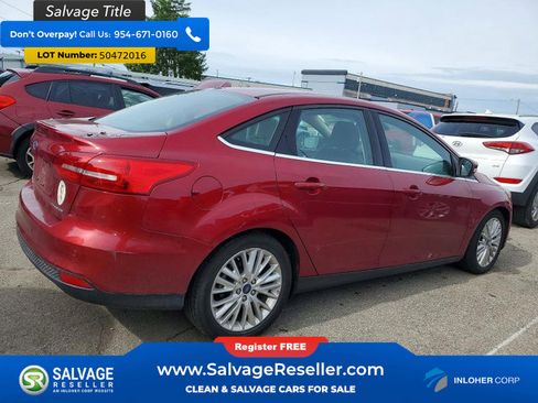 Used 2017 Ford Focus Titanium w/ Titanium Technology Package FWD image 4