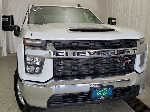 Certified 2023 Chevrolet Silverado 2500 LT AWD/4WD image 3
