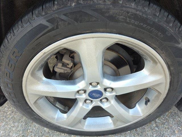 Used 2016 Ford Fusion SE w/ Equipment Group 201A FWD image 17