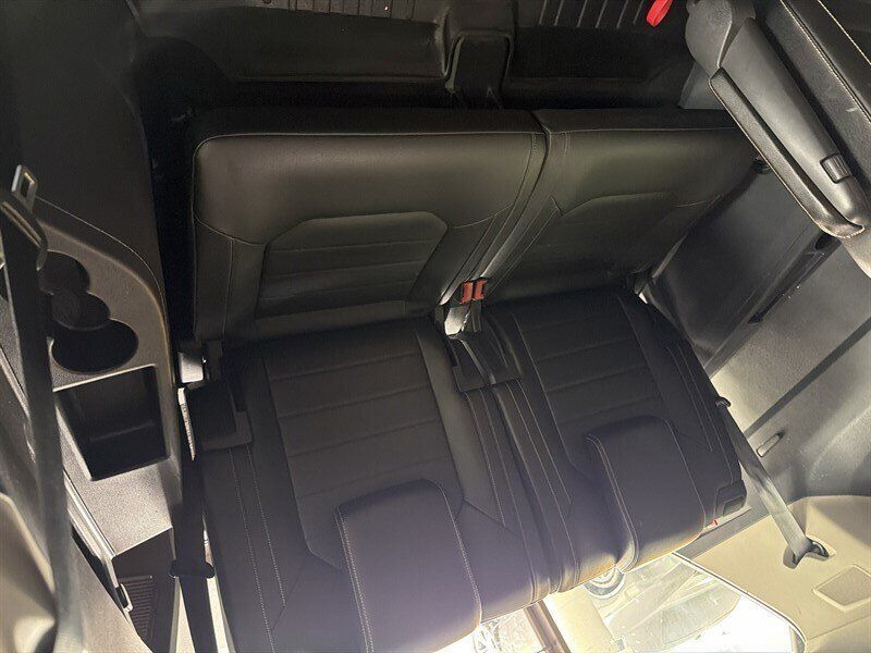 Used 2022 Volkswagen Atlas SEL Premium AWD/4WD image 22