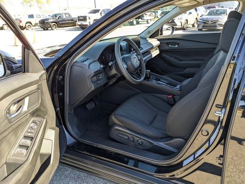 Used 2024 Honda Accord EX image 29