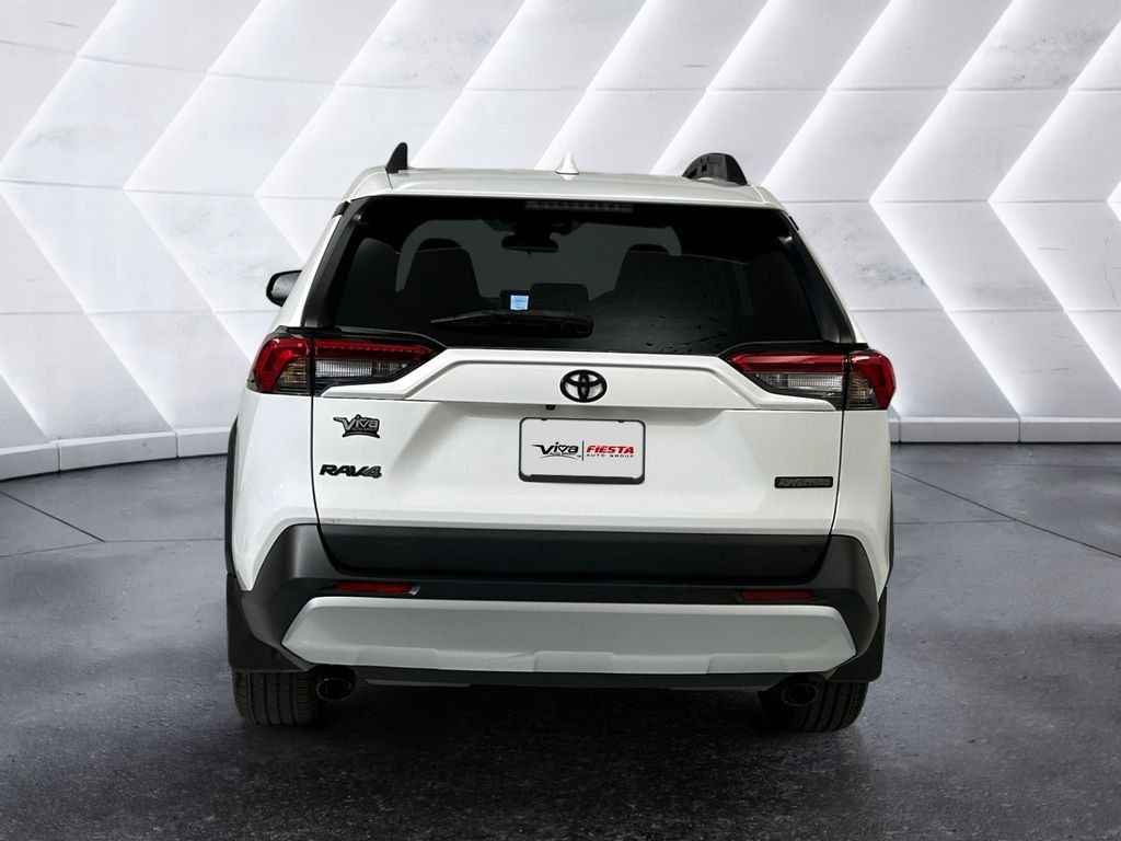 Used 2024 Toyota RAV4 Adventure AWD/4WD image 5