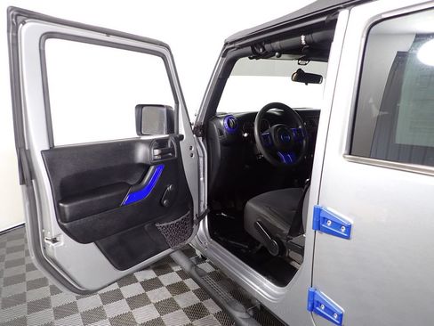 Used 2016 Jeep Wrangler Unlimited Sport AWD/4WD image 16