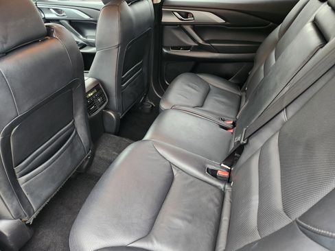 Used 2018 MAZDA CX-9 Touring image 30