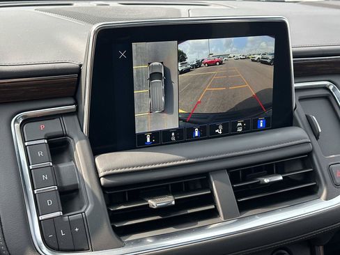 Certified 2024 Chevrolet Suburban High Country AWD/4WD image 28