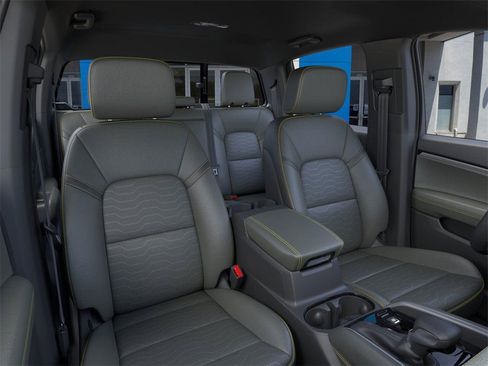 New 2026 Chevrolet Colorado ZR2 w/ Technology Package image 16