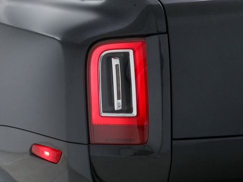 Used 2022 Rolls-Royce Cullinan image 15