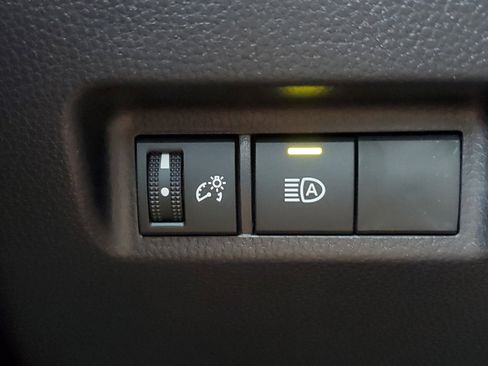 New 2025 Toyota RAV4 LE image 30