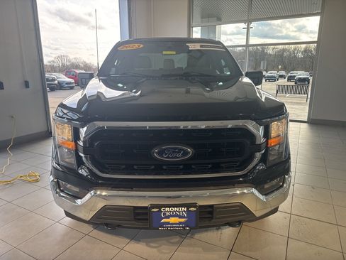 Used 2023 Ford F150 XLT image 2