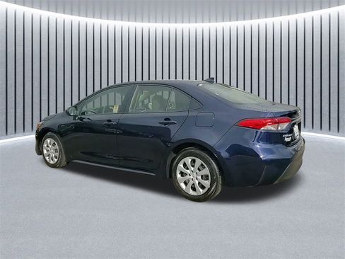 Used 2025 Toyota Corolla LE image 13