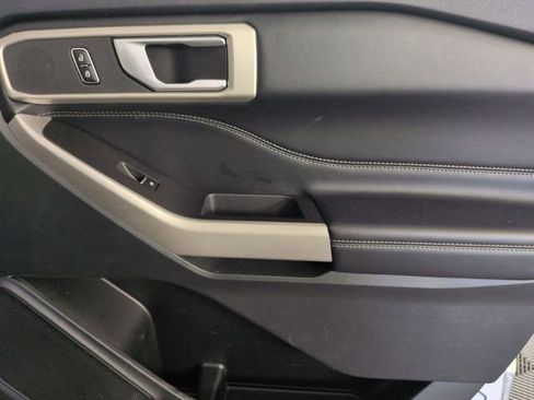 Used 2023 Ford Explorer XLT w/ Equipment Group 202A image 27