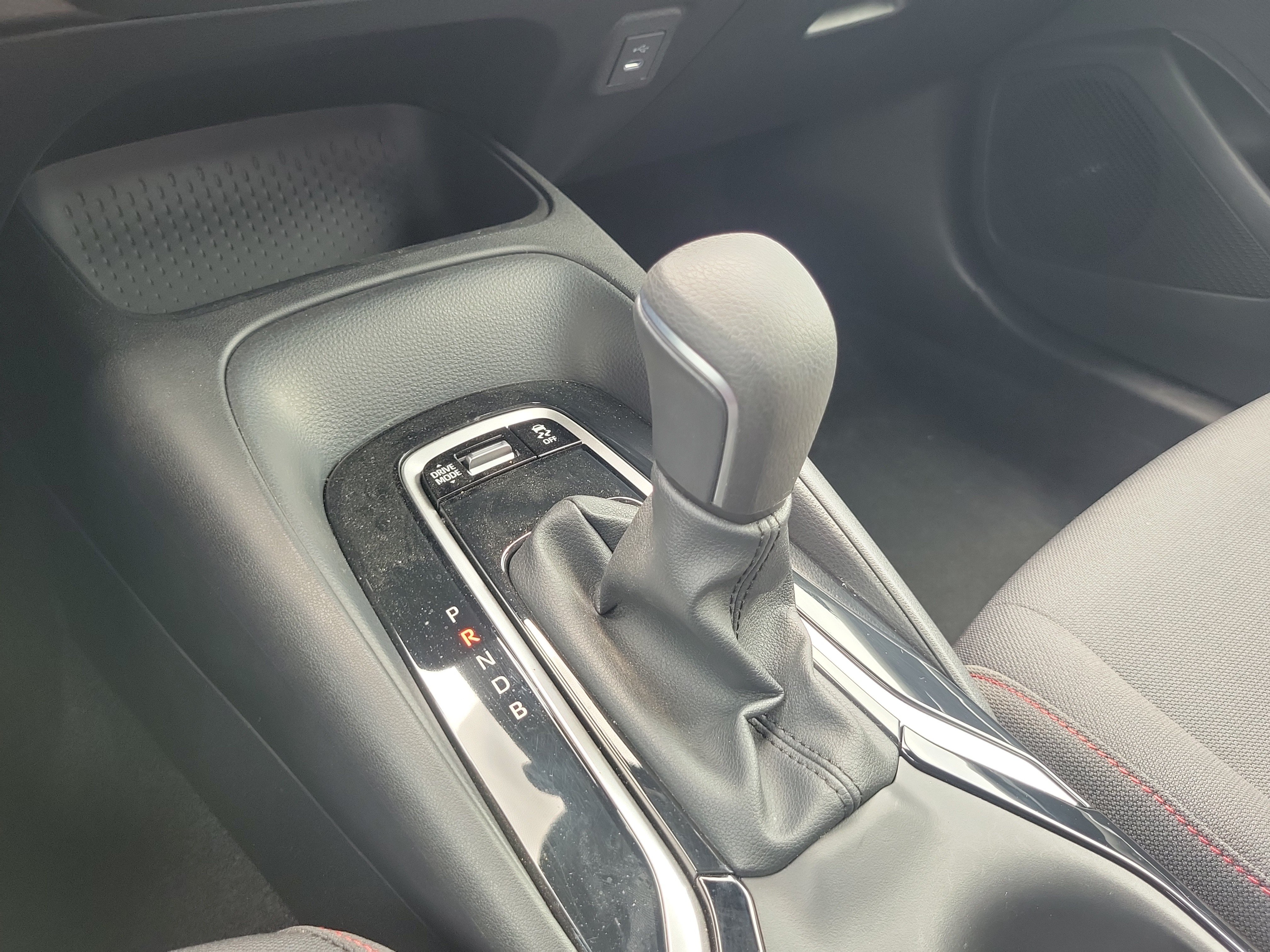 Used 2025 Toyota Corolla SE FWD image 28