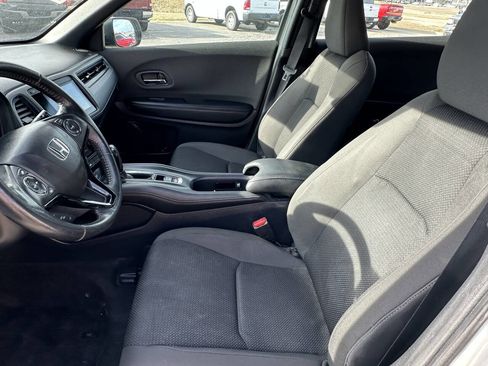 Used 2019 Honda HR-V Sport image 11