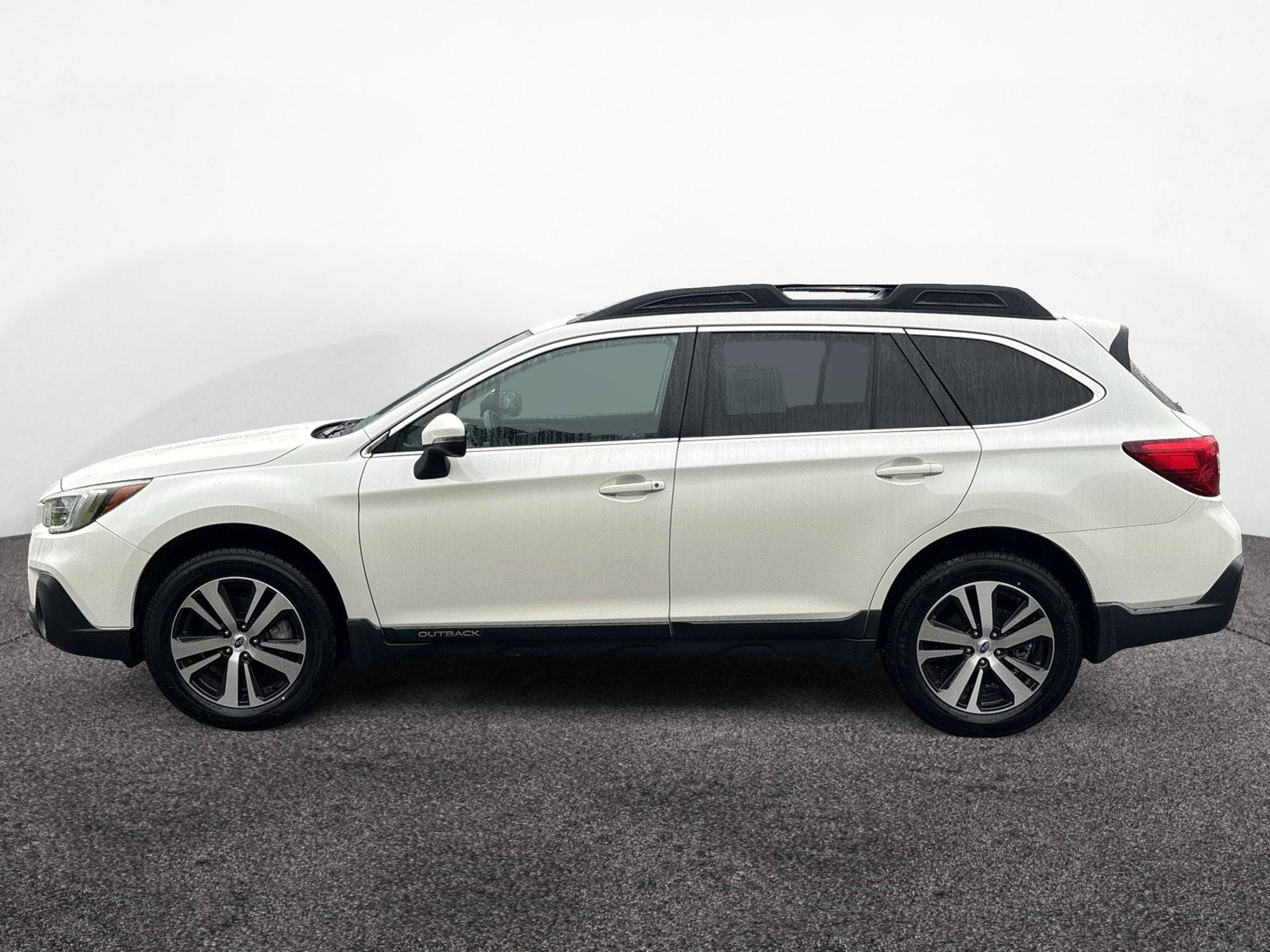 Used 2018 Subaru Outback 2.5i Limited AWD/4WD image 2
