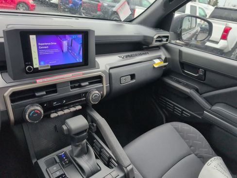 New 2025 Toyota Tacoma SR5 image 22