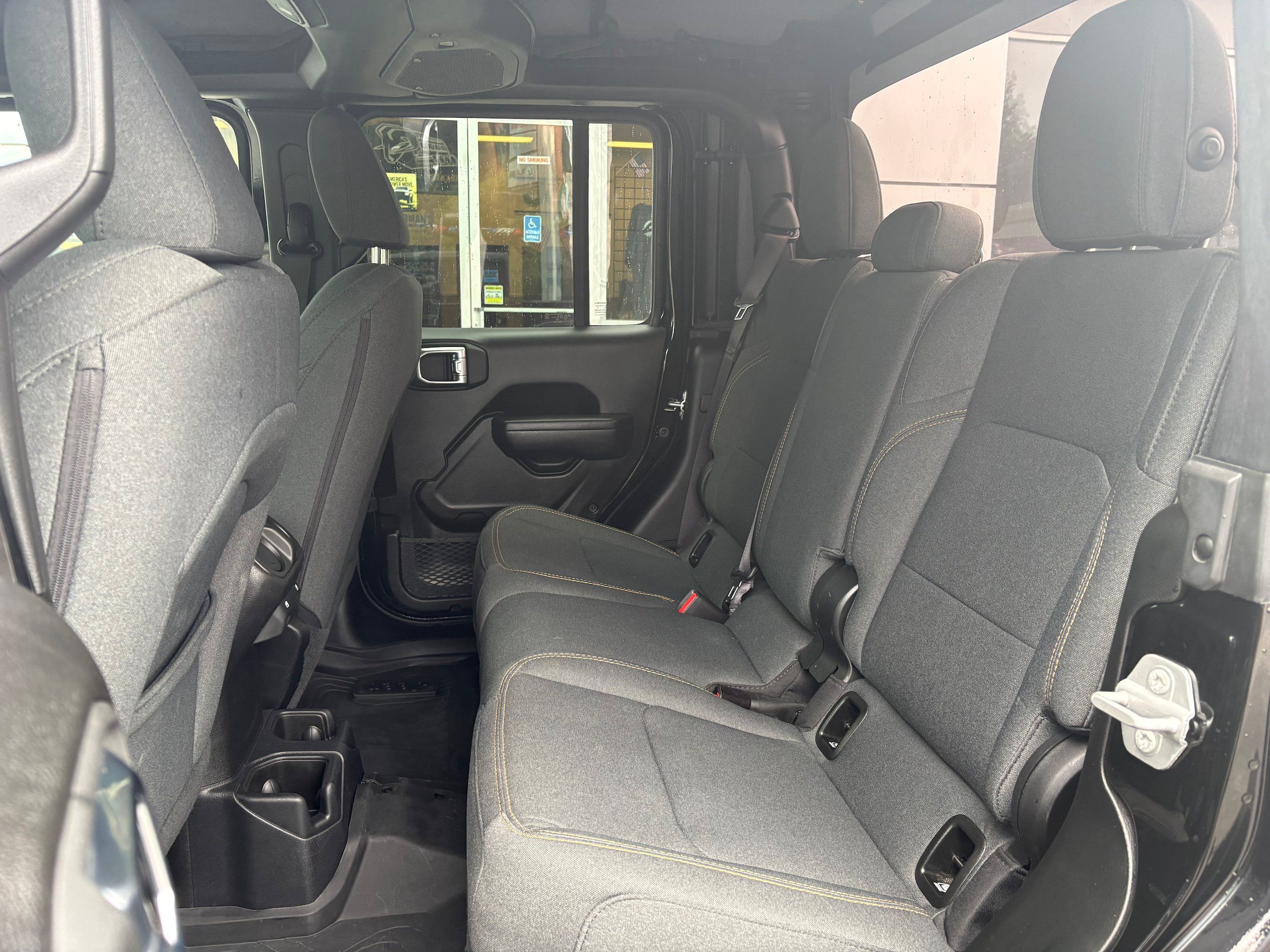 Certified 2025 Jeep Gladiator Sport AWD/4WD image 12