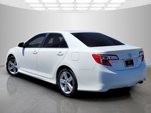 Used 2014 Toyota Camry SE w/ Fleet Convenience Package FWD image 6