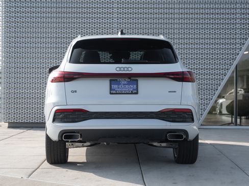New 2025 Audi Q5 Premium Plus image 22